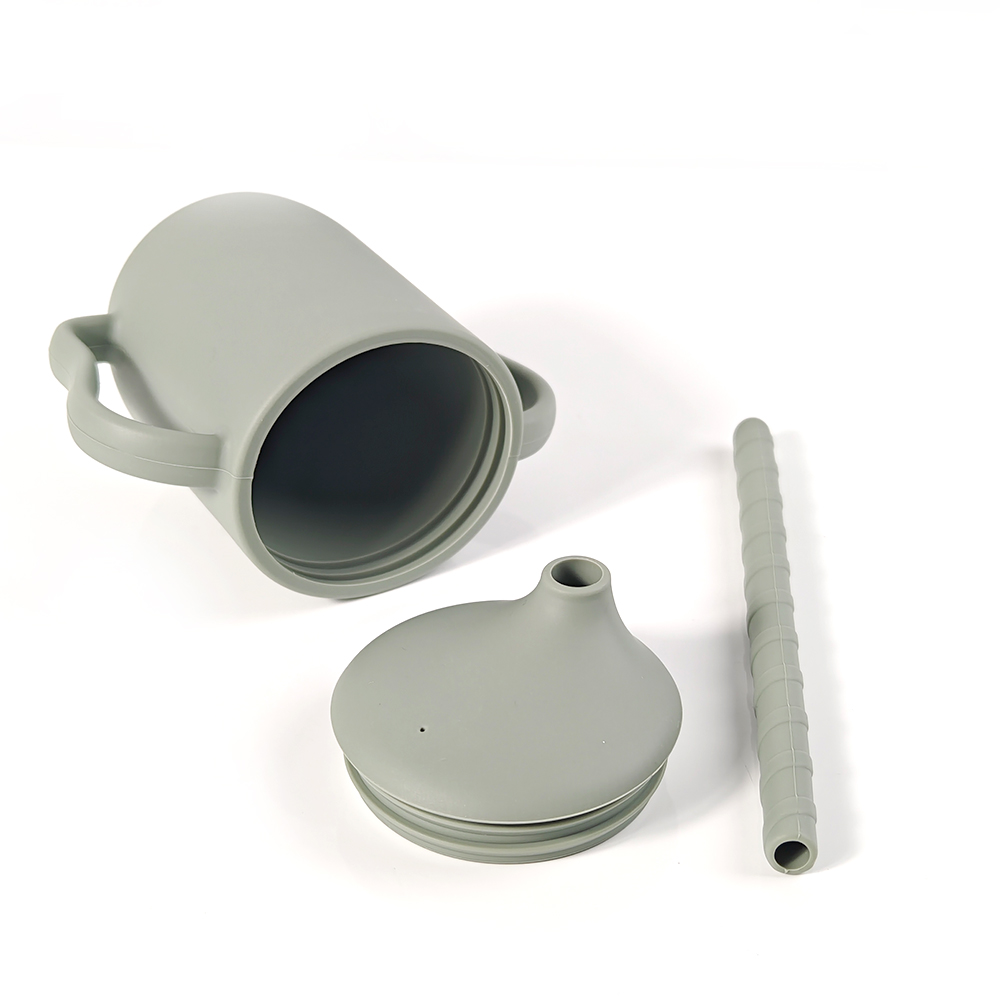 Silicone Baby Cups With Lids, Silicone Trainer Cup Toddler for Boys and Girls4