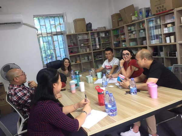 French guests visit, visit and discuss the production technology of green and environmental protection PLA products