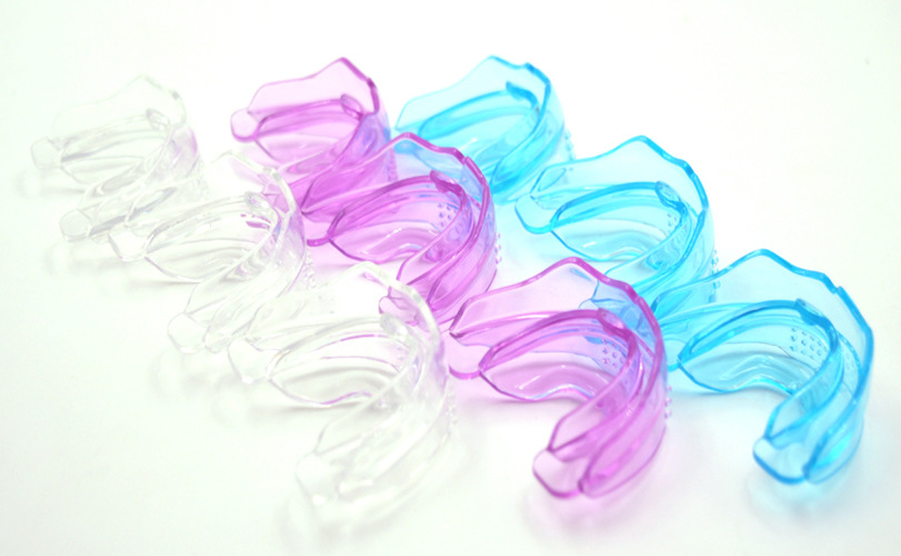 Orthodontic teeth brace